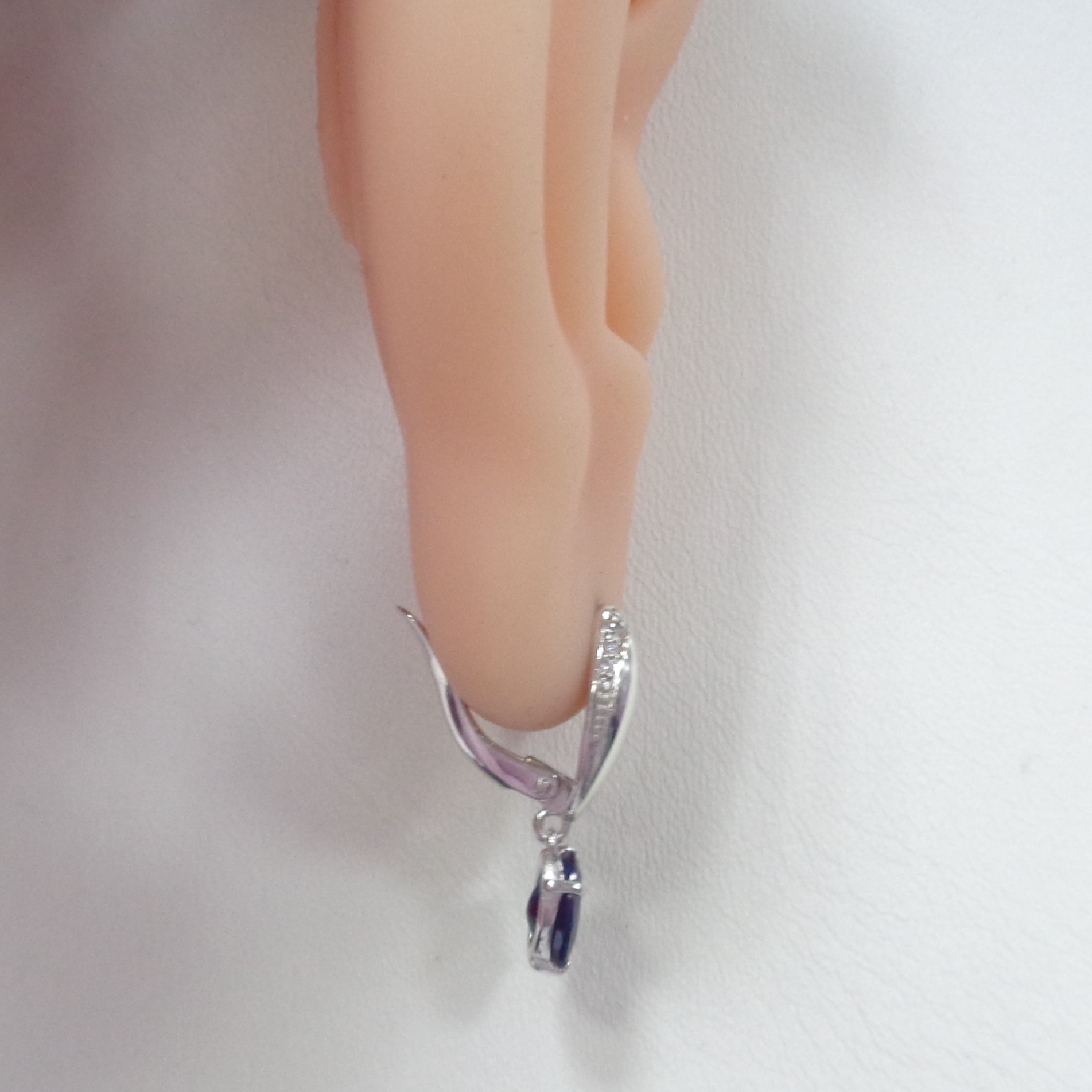 Серебряные серьги с сапфирами